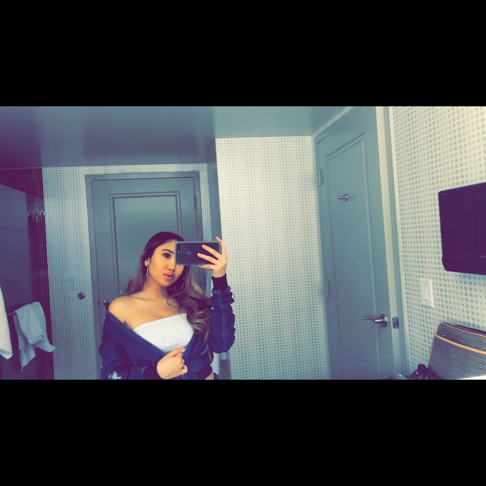 WORN ONCE: fashion nova denim jacket